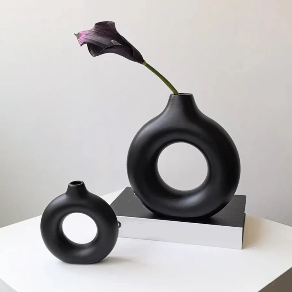1pcs Black Nordic Ceramic Vase Circular Hollow Donuts Flower Pot