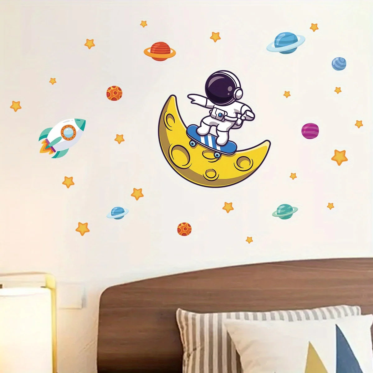 1Pc Cartoon Astronaut Moon Planet Glowing Wall Stickers