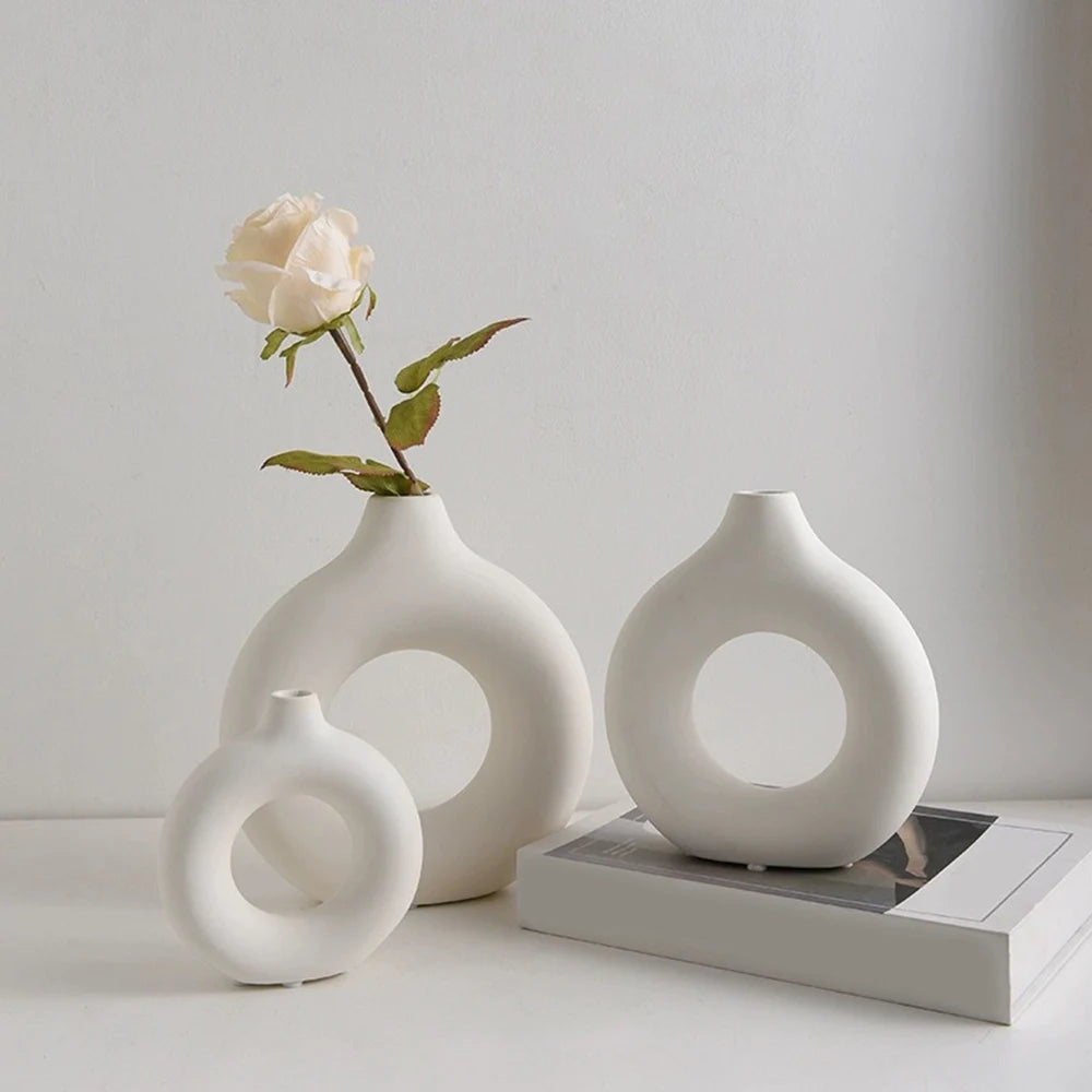 1pcs Black Nordic Ceramic Vase Circular Hollow Donuts Flower Pot