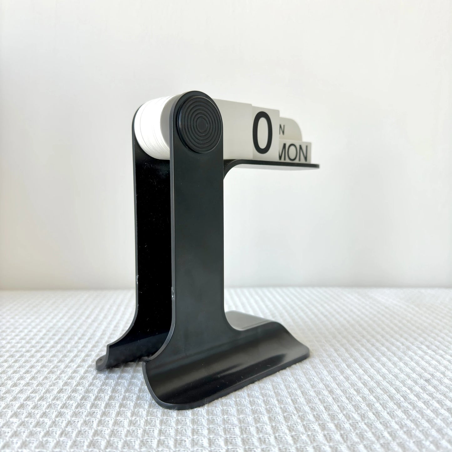 Minimalist Style Plastic Creative Perpetual Calendar