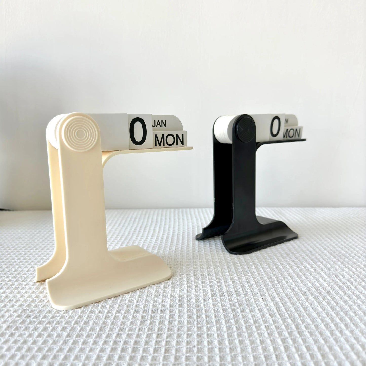Minimalist Style Plastic Creative Perpetual Calendar